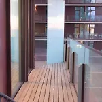 Triiiple Suites Level 22 mit Balkon und Tiefgarage